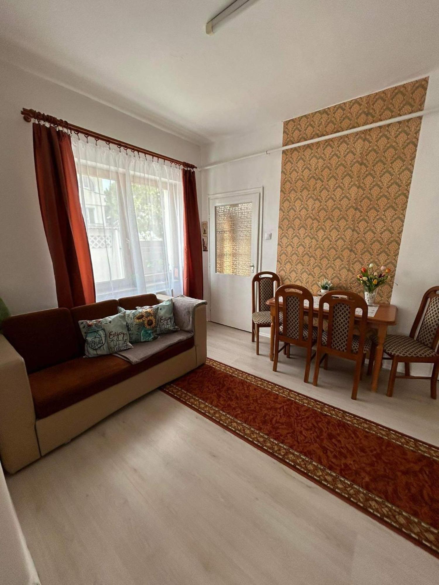 Tavaszpart Vendeghaz Apartment Szeged Ngoại thất bức ảnh