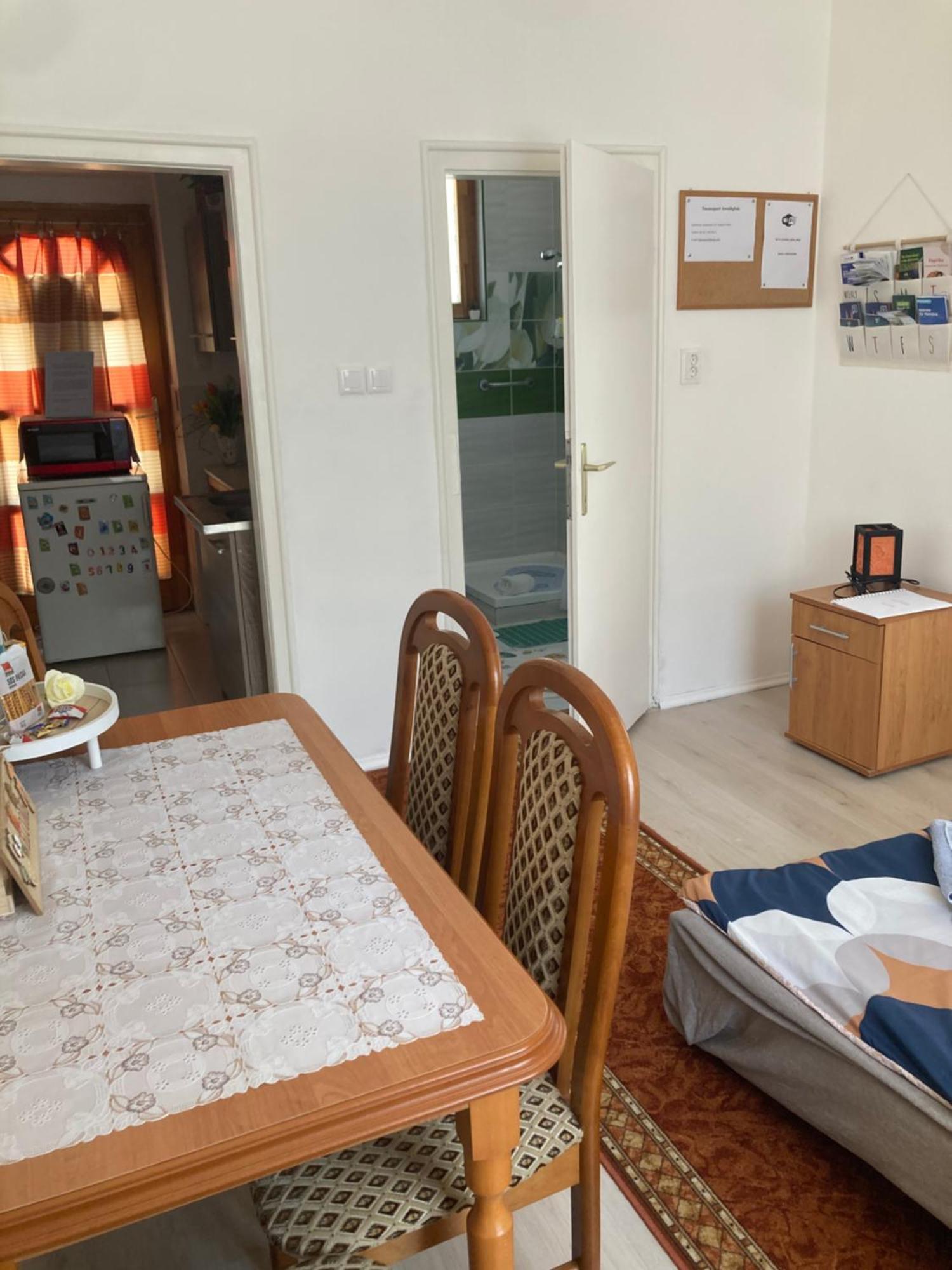 Tavaszpart Vendeghaz Apartment Szeged Ngoại thất bức ảnh