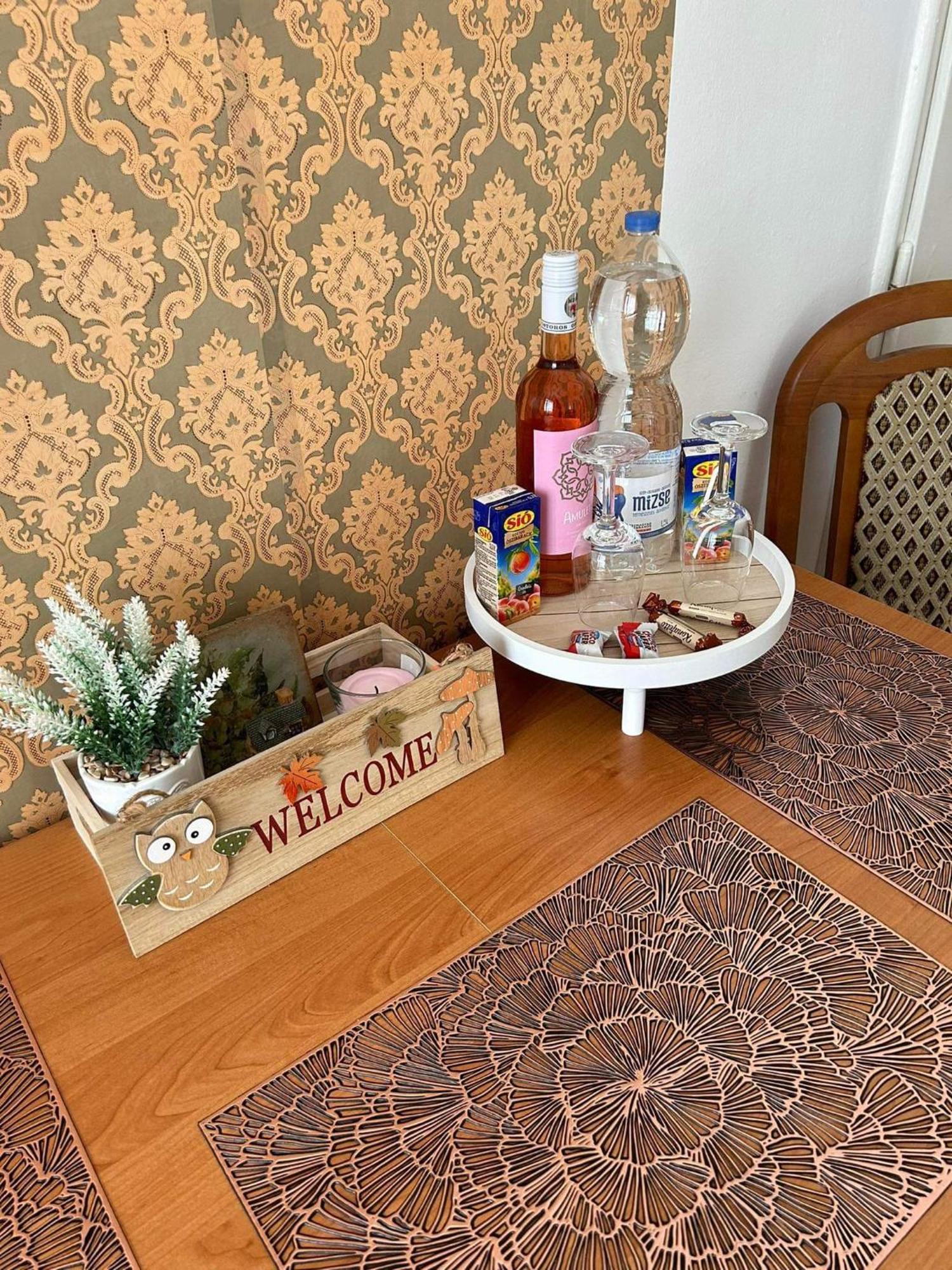 Tavaszpart Vendeghaz Apartment Szeged Ngoại thất bức ảnh
