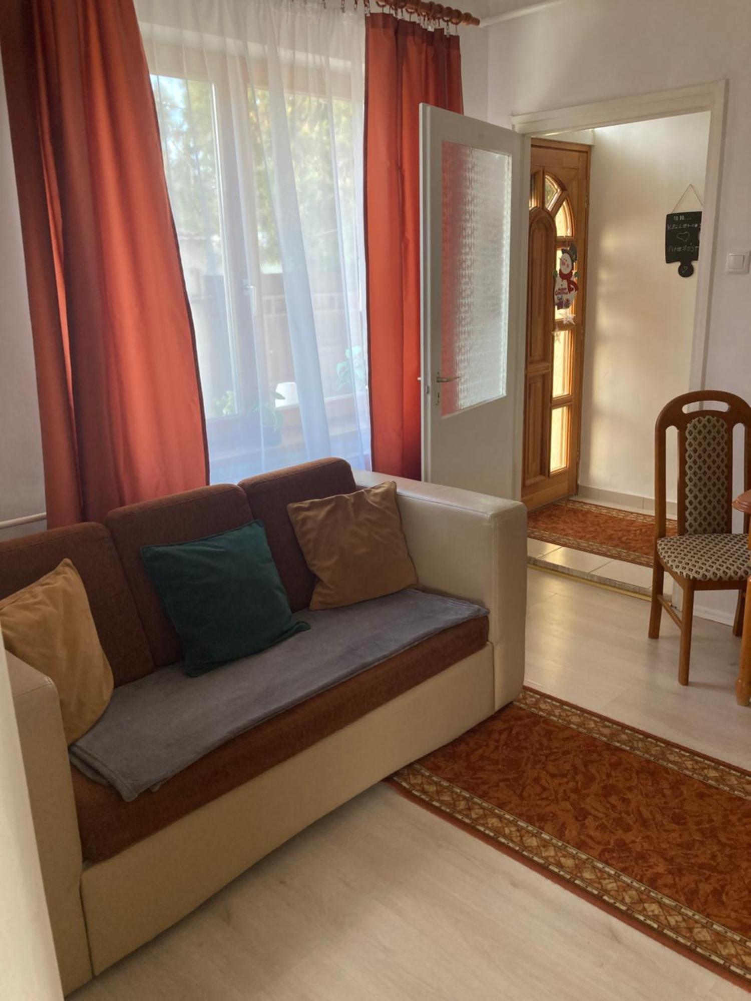 Tavaszpart Vendeghaz Apartment Szeged Ngoại thất bức ảnh